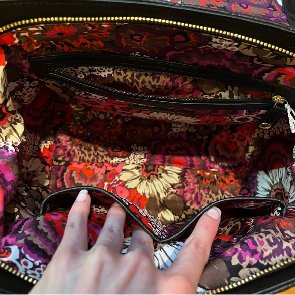 VERA BRADLEY QUILTED STELLA SATCHEL IN BLACK - Picture 7 of 9